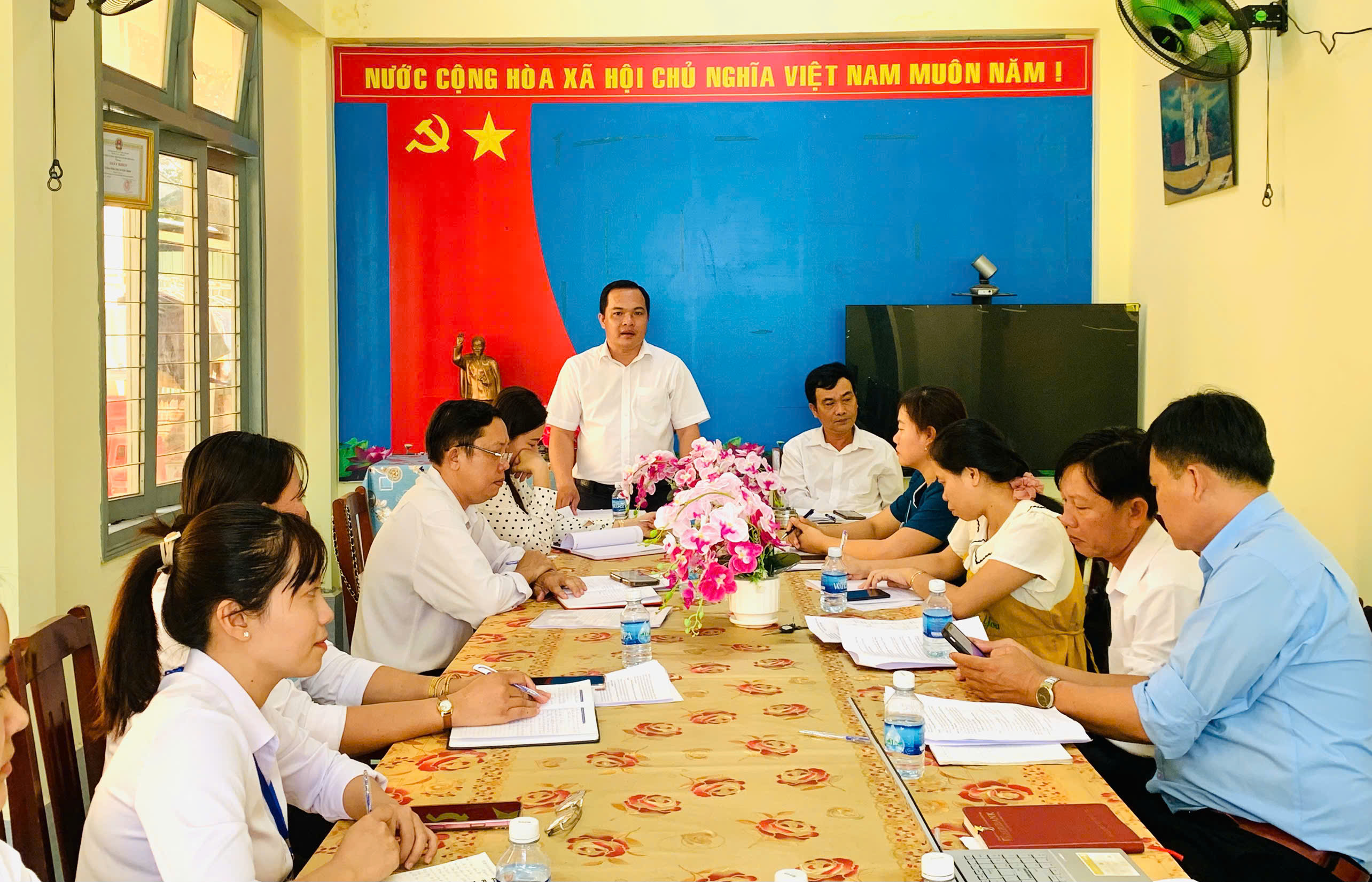 Ủy ban Mặt trận Tổ quốc Việt Nam xã Vĩnh Thành tổ chức Giám sát theo Quyết định số 217-QĐ/TW ngày 12/12/2013 của Bộ Chính trị về việc “Ban hành Quy chế giám sát và phản biện xã hội của MTTQ Việt Nam và các đoàn thể chính trị - xã hội”.